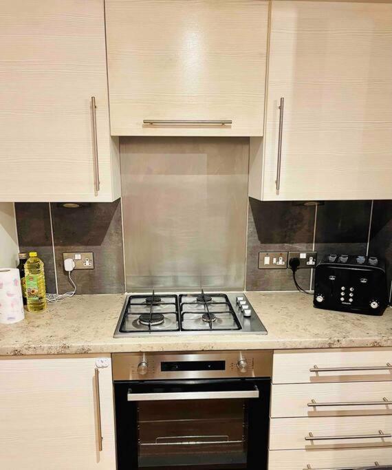 Modern Edinburgh Apartment 2 Bedrooms & Two Bathrooms Eksteriør bilde